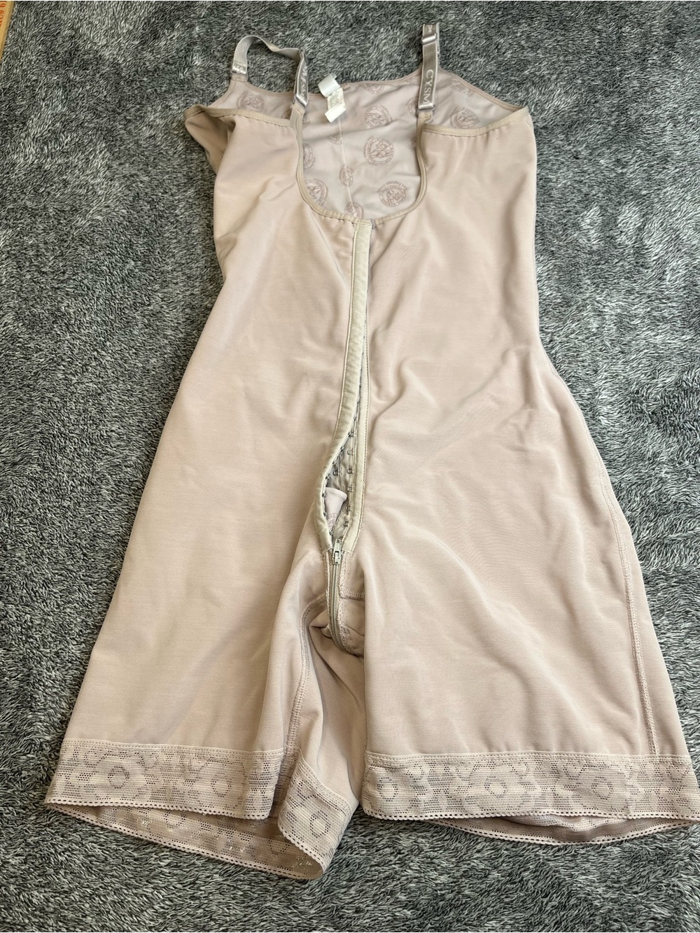 CYSM Shapers Algas Marinas Full Body Shaper Faja Beige Size XL Open Bust Zipper